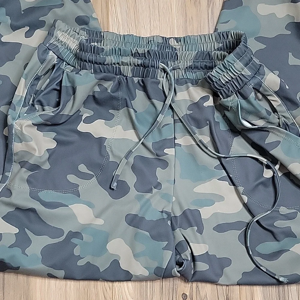 Zac & Rachel Camo Joggers - Picture 6 of 13